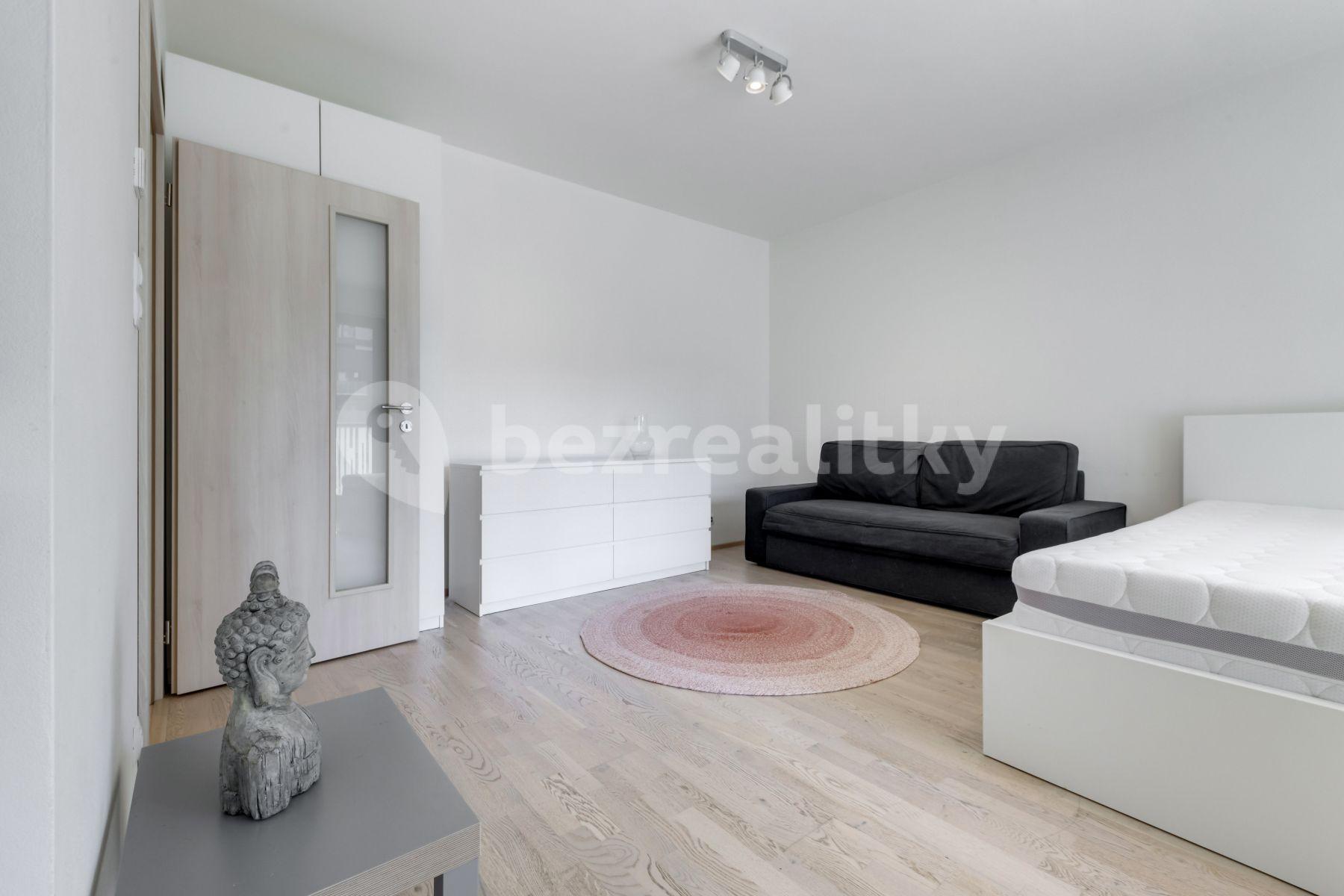 Pronájem bytu 1+kk 37 m², Olšanská, Praha, Praha