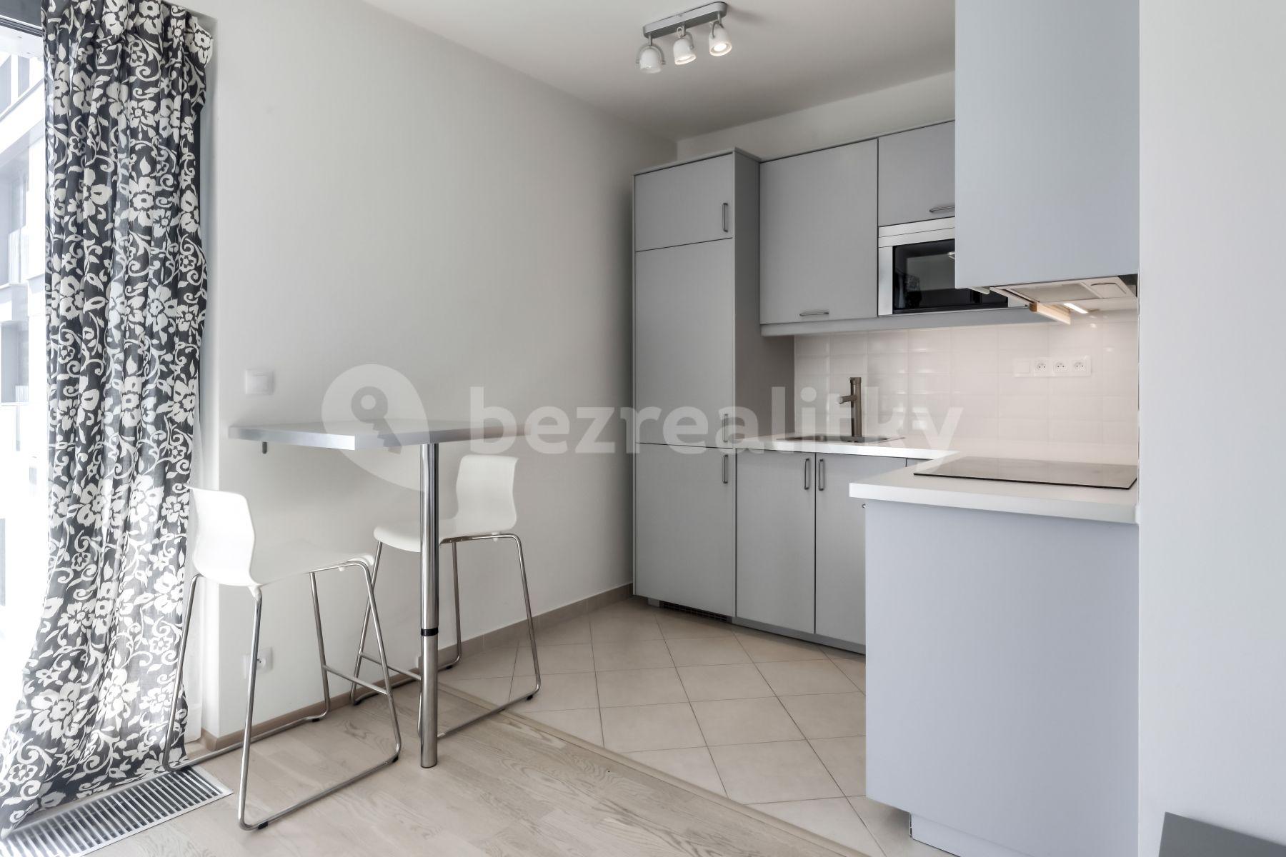 Pronájem bytu 1+kk 37 m², Olšanská, Praha, Praha