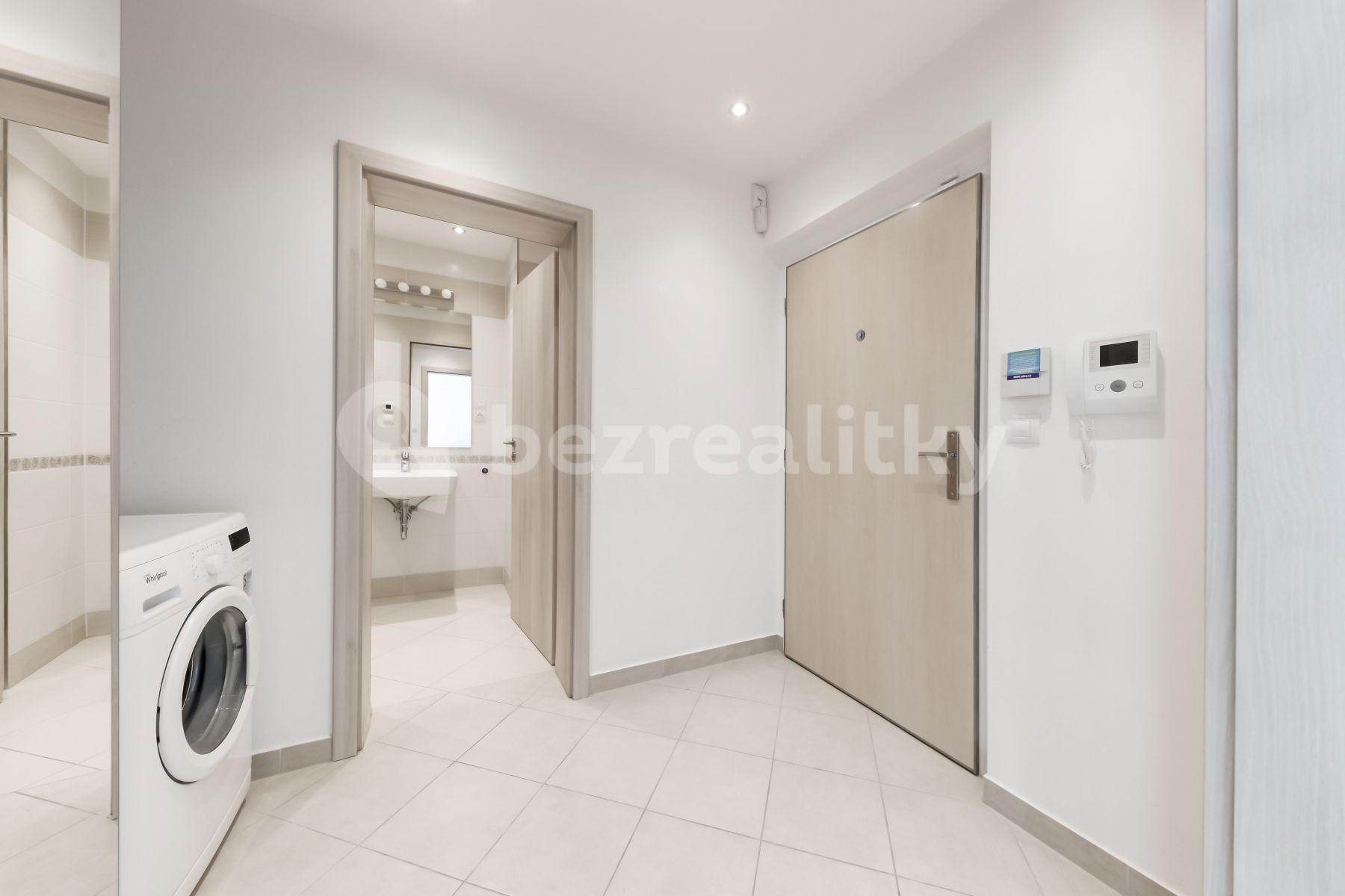 Pronájem bytu 1+kk 37 m², Olšanská, Praha, Praha