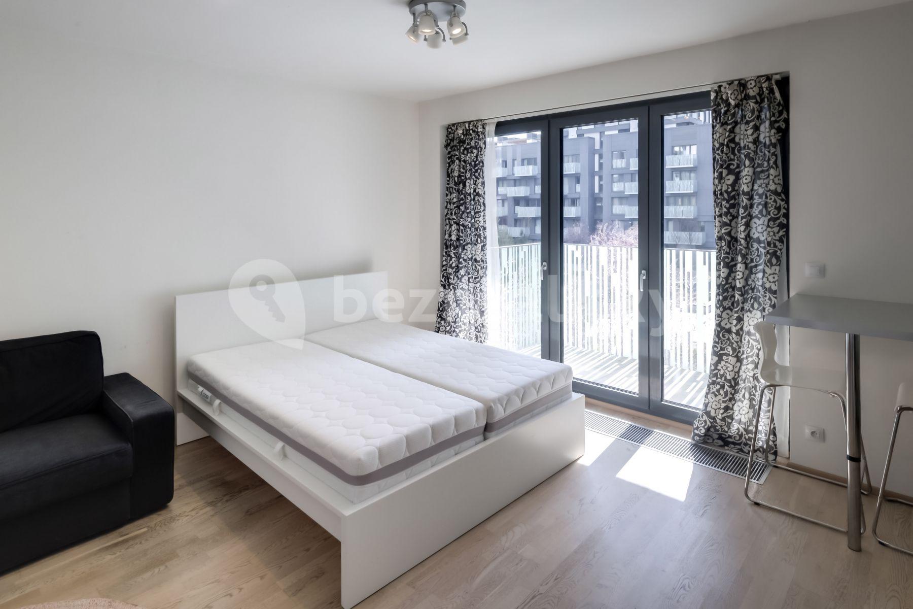 Pronájem bytu 1+kk 37 m², Olšanská, Praha, Praha