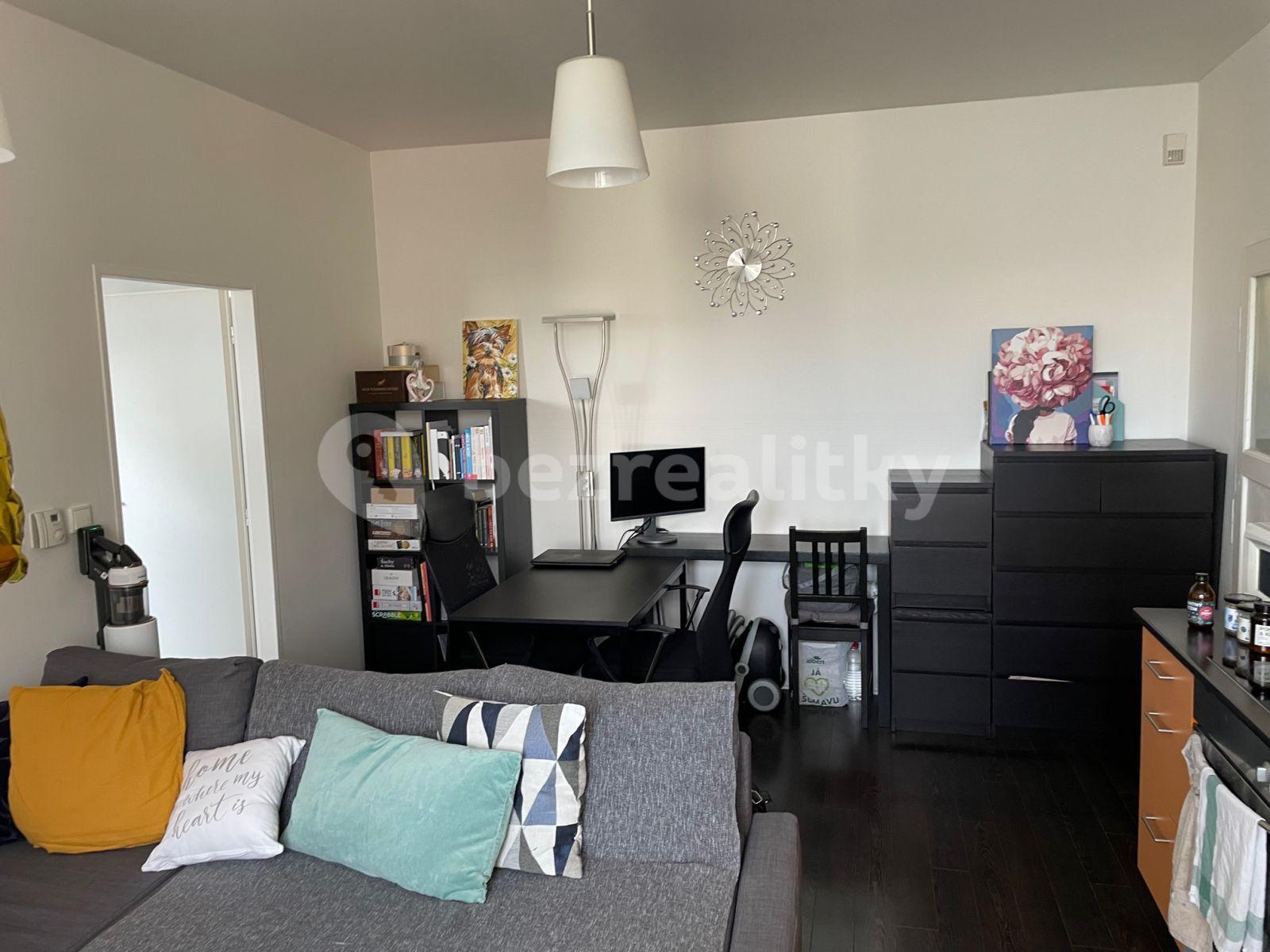 Pronájem bytu 2+kk 56 m², Za Vokovickou vozovnou, Praha, Praha