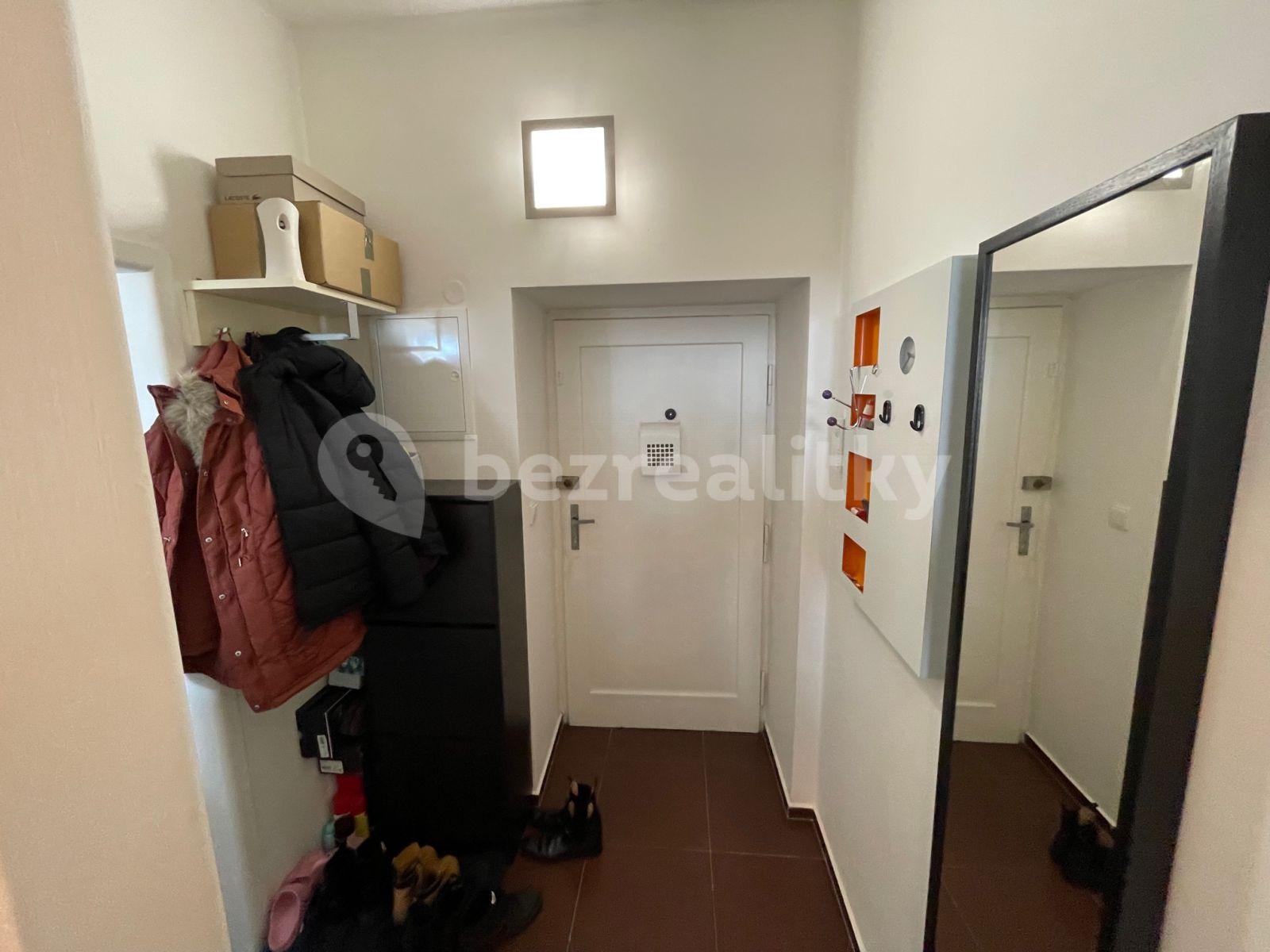 Pronájem bytu 2+kk 56 m², Za Vokovickou vozovnou, Praha, Praha