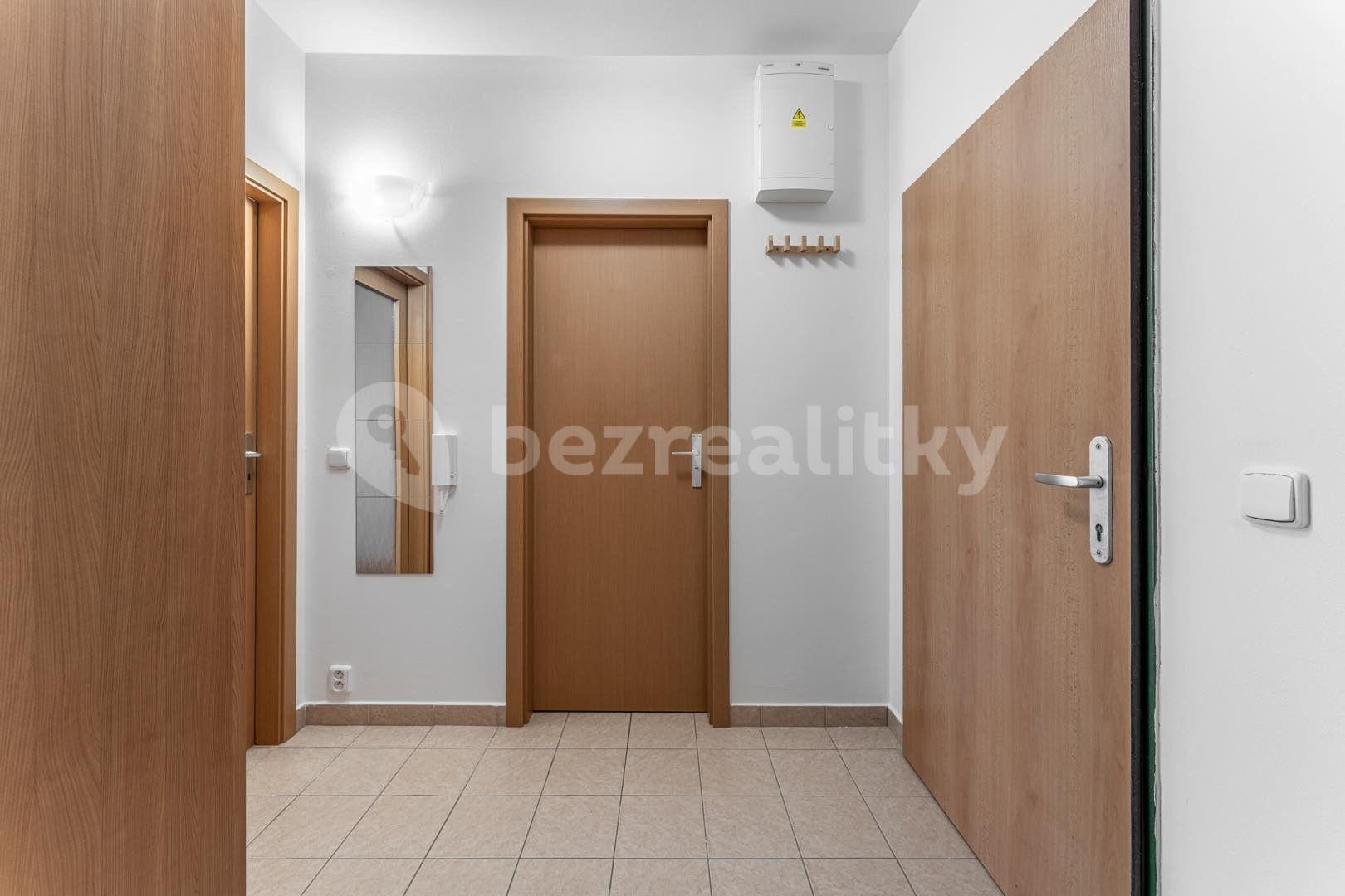 Prodej bytu 2+kk 58 m², Komenského, Horoměřice, Středočeský kraj