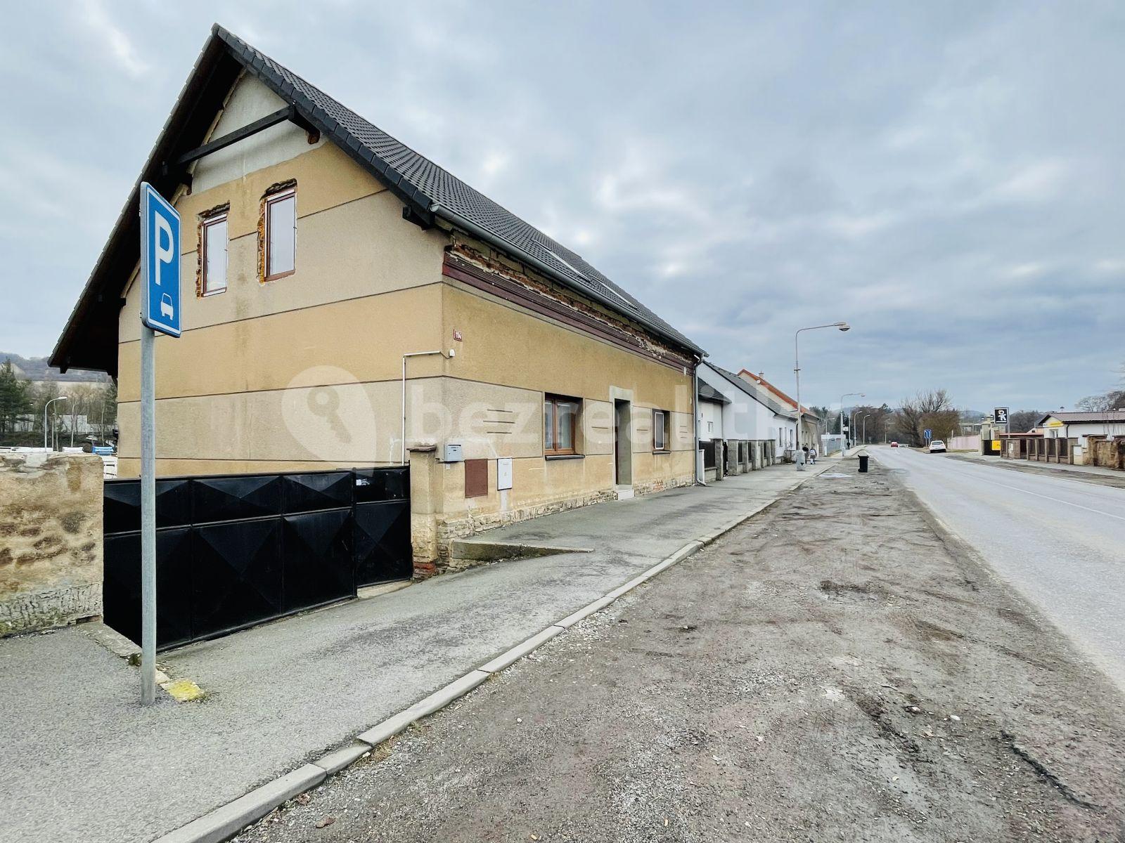 Pronájem nebytového prostoru 88 m², Plzeňská, Loděnice, Středočeský kraj