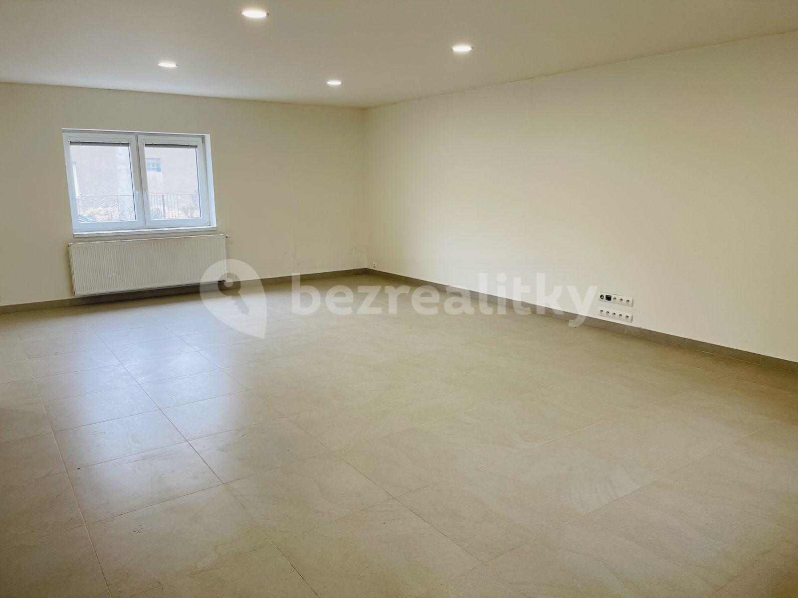 Pronájem nebytového prostoru 88 m², Plzeňská, Loděnice, Středočeský kraj