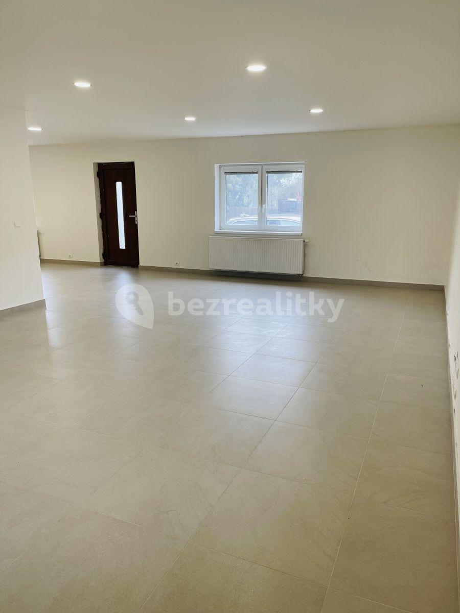 Pronájem nebytového prostoru 88 m², Plzeňská, Loděnice, Středočeský kraj