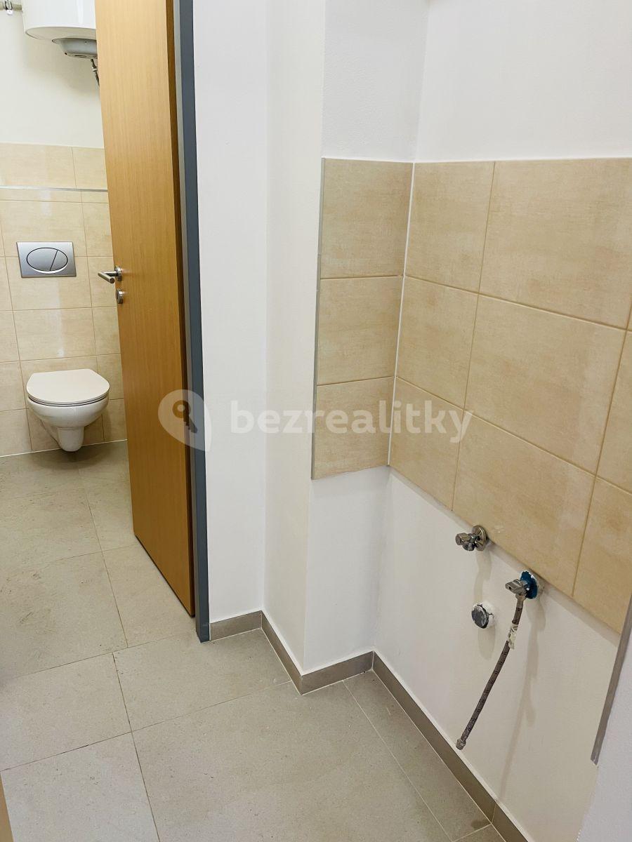 Pronájem nebytového prostoru 88 m², Plzeňská, Loděnice, Středočeský kraj