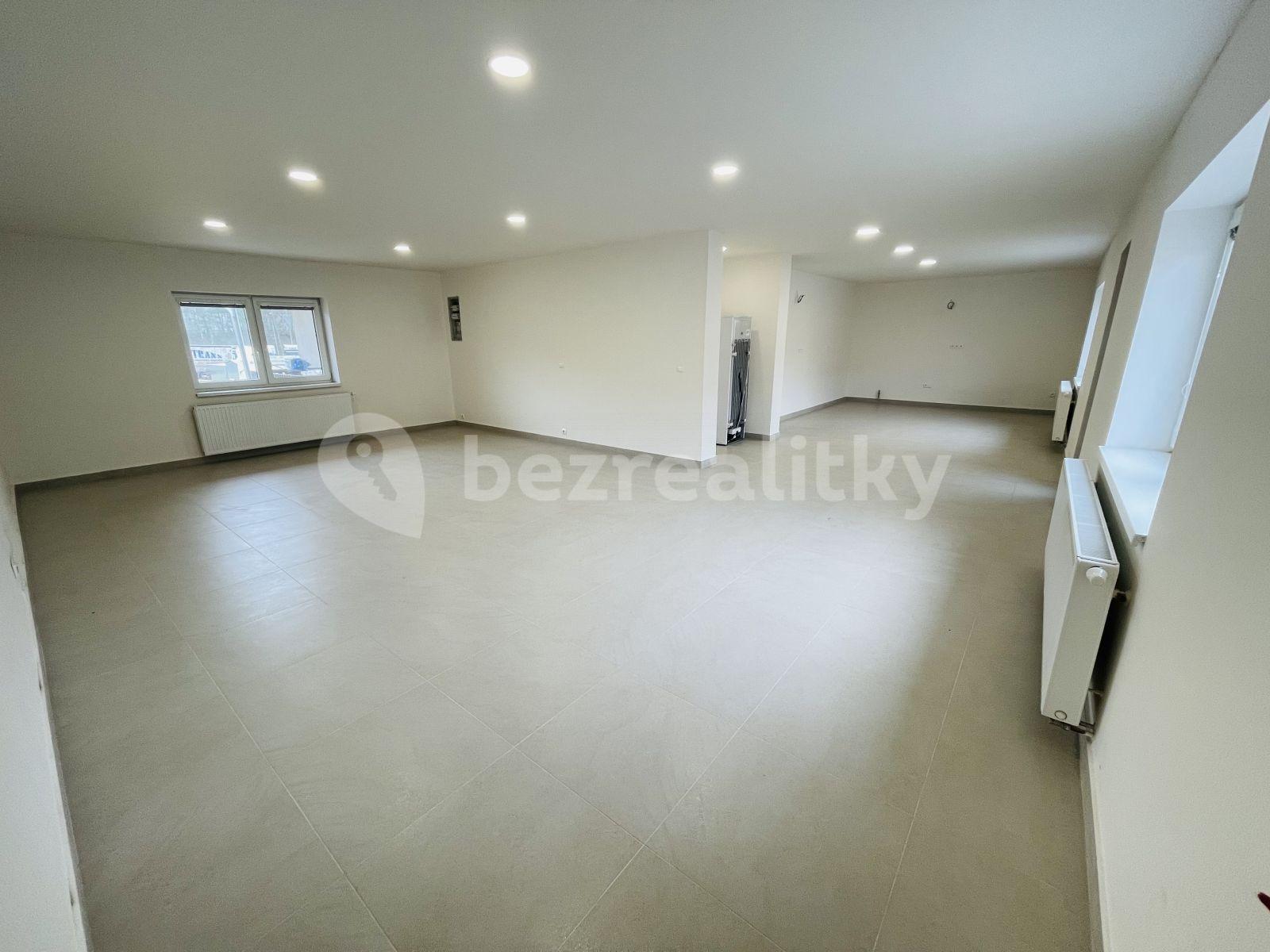 Pronájem nebytového prostoru 88 m², Plzeňská, Loděnice, Středočeský kraj