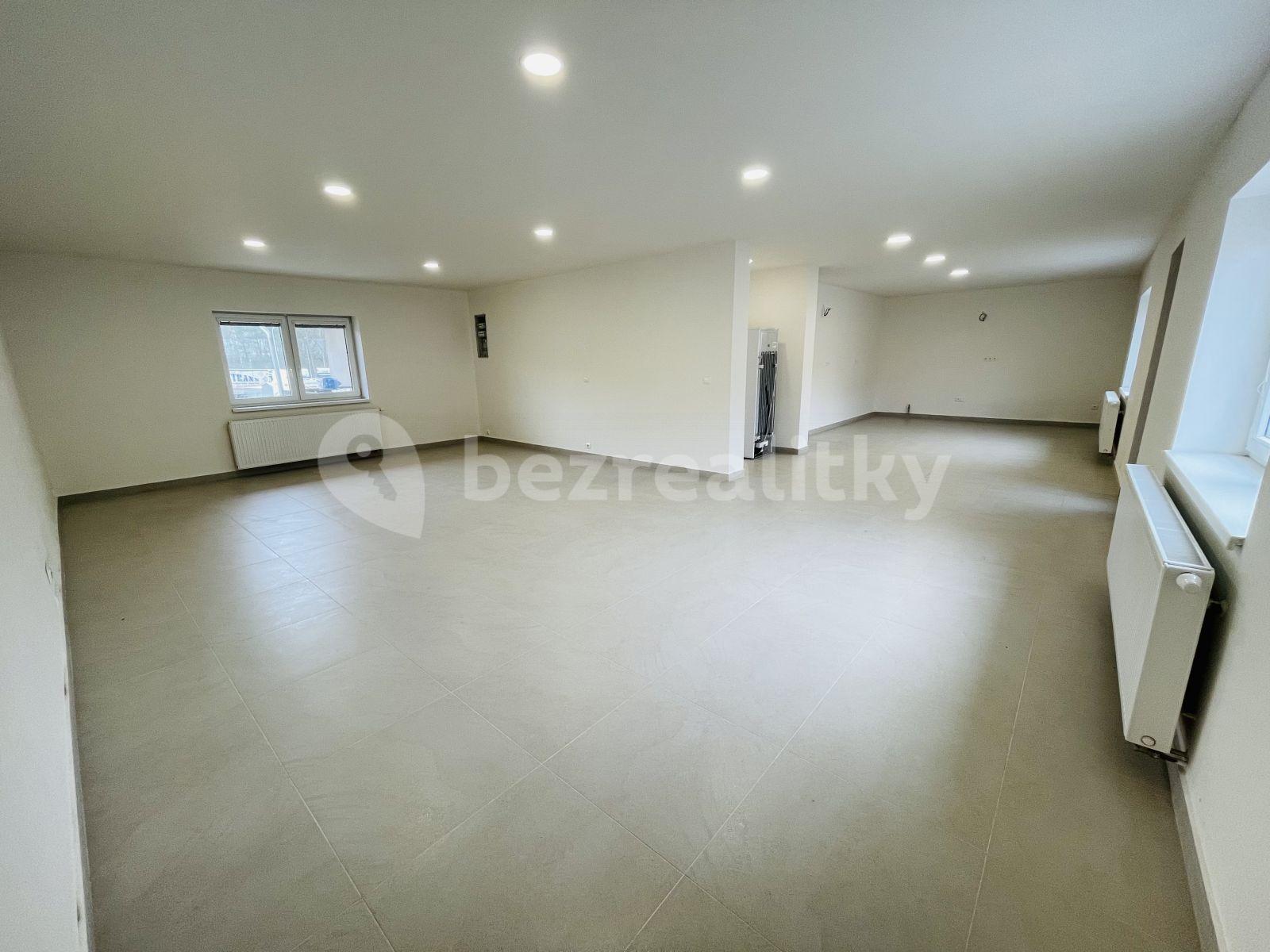 Pronájem nebytového prostoru 88 m², Plzeňská, Loděnice, Středočeský kraj