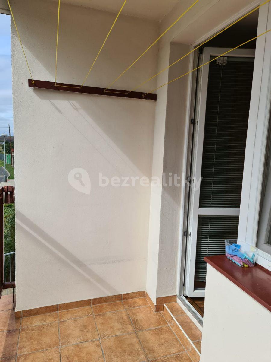 Pronájem bytu 2+1 65 m², Kpt. Nálepky, Louny, Ústecký kraj