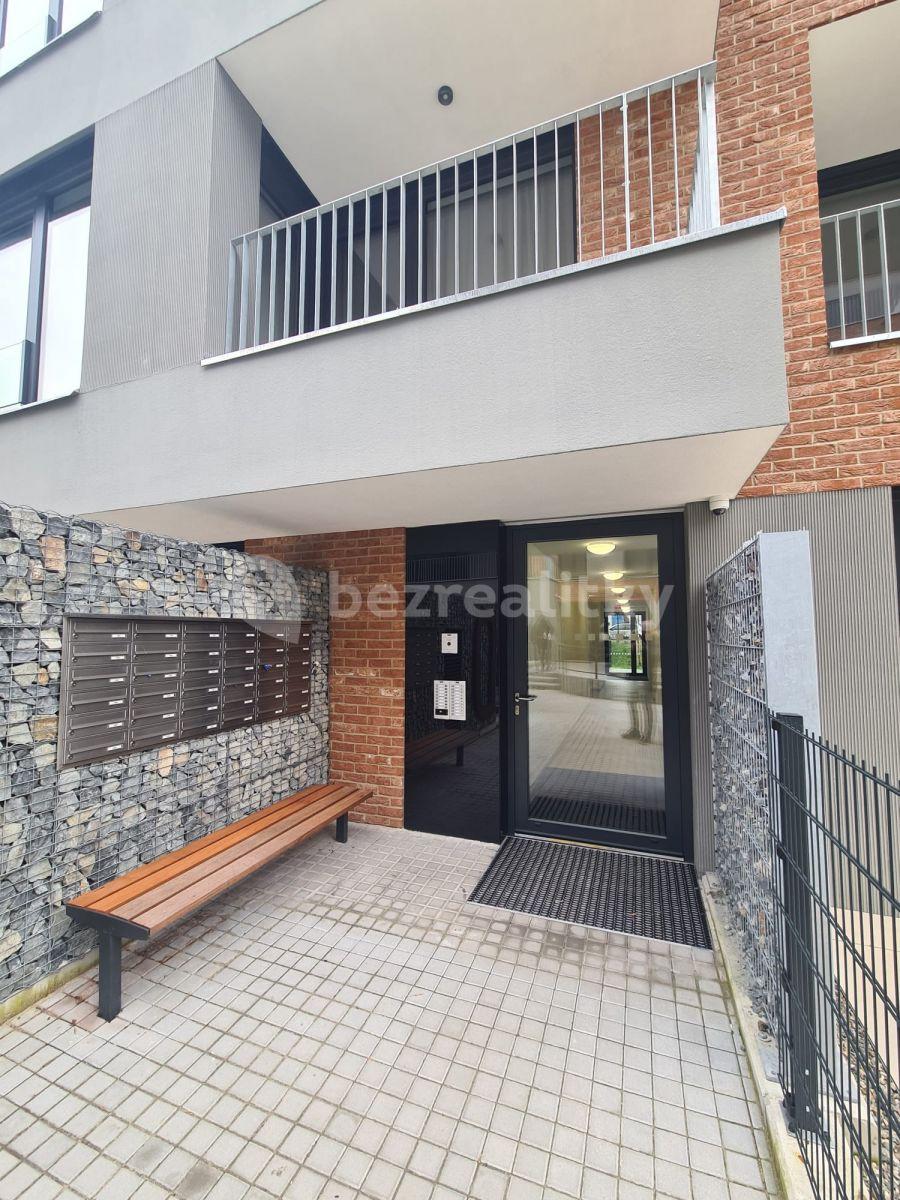 Pronájem bytu 1+kk 35 m², Praha, Praha