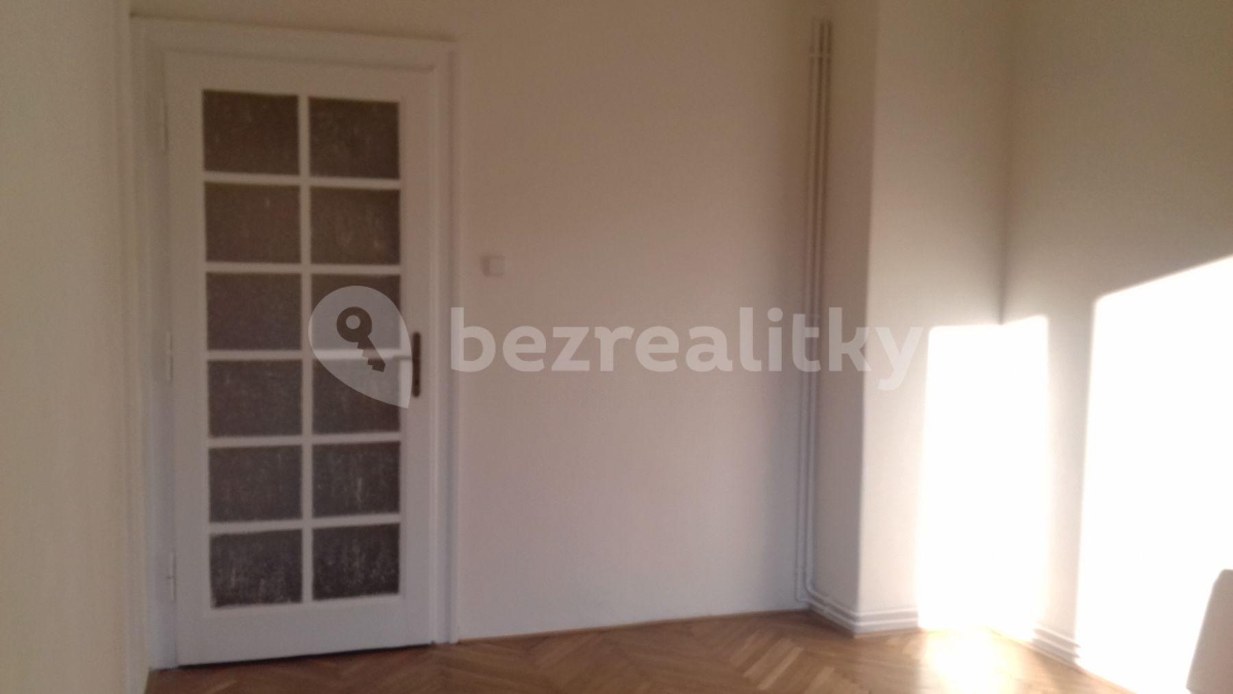 Pronájem bytu 1+1 40 m², Slezská, Praha, Praha