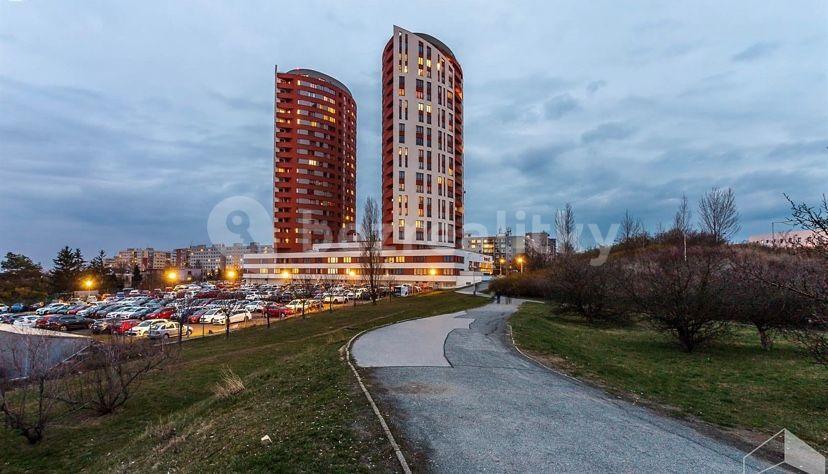 Prodej bytu 2+kk 71 m², Tlumačovská, Praha, Praha