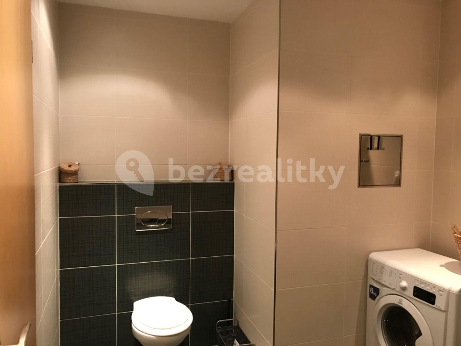 Prodej bytu 2+kk 71 m², Tlumačovská, Praha, Praha