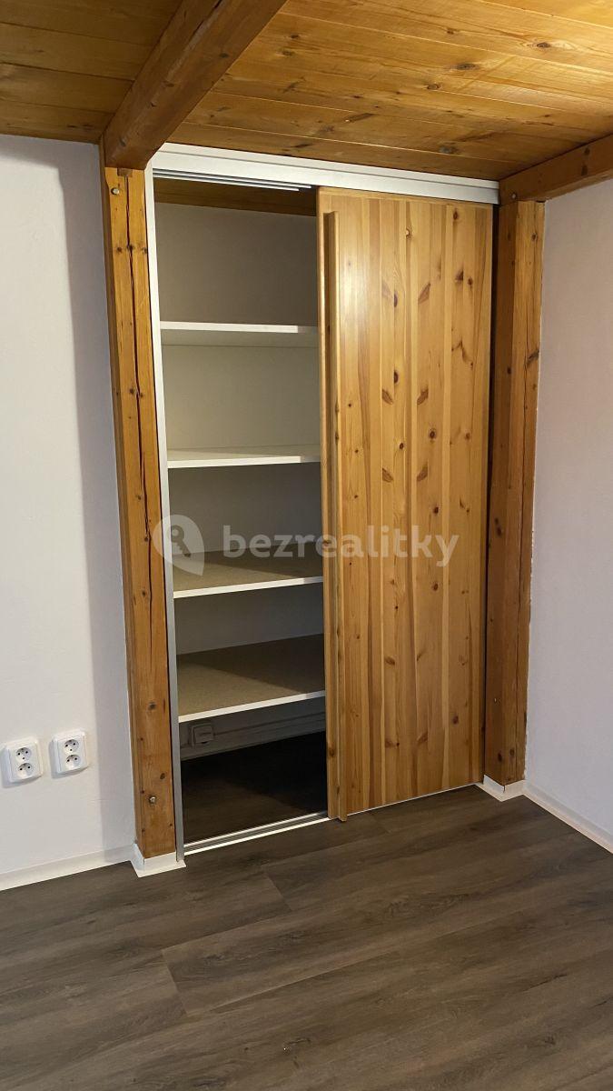 Pronájem bytu 1+1 37 m², U Dráhy, Plzeň, Plzeňský kraj