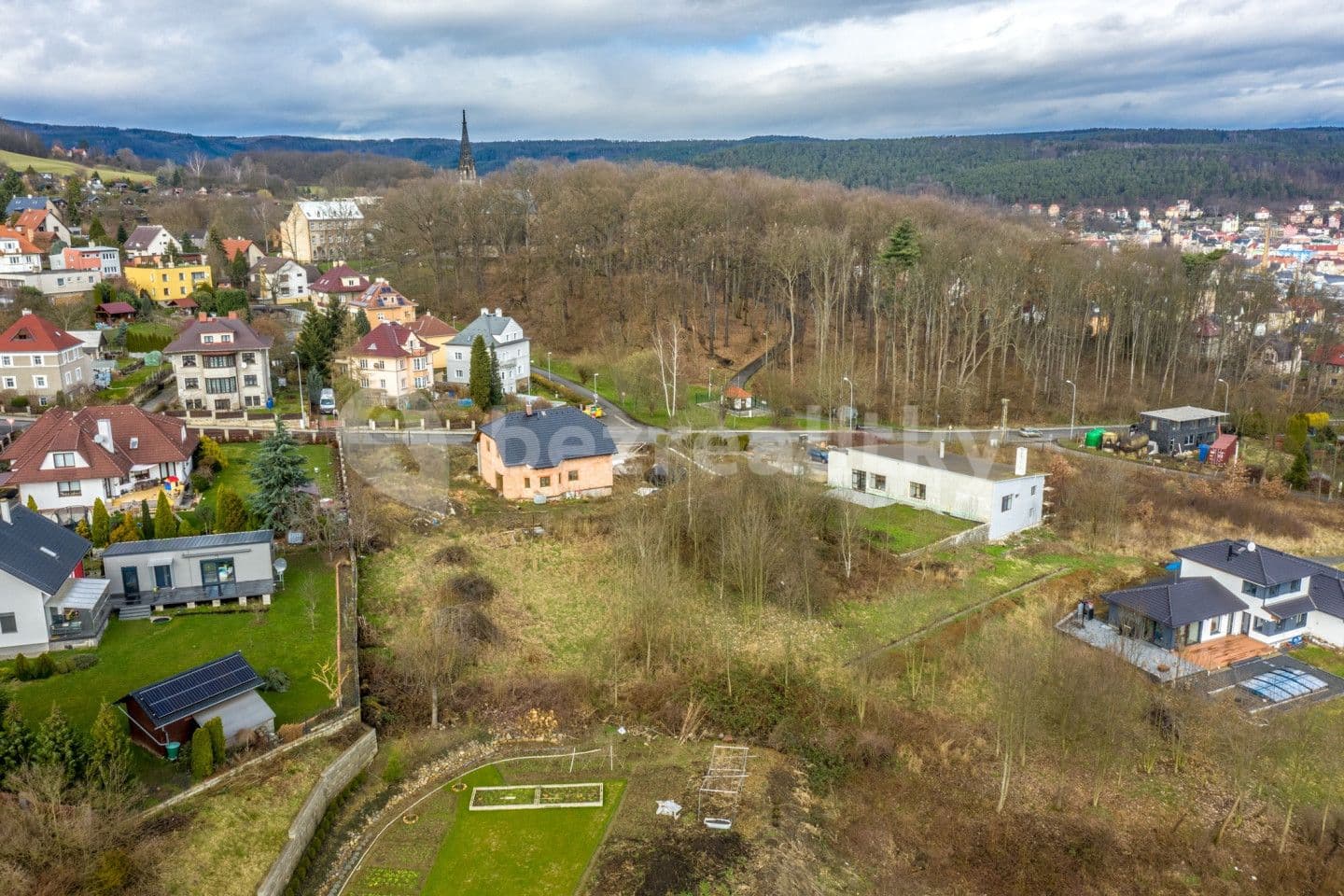 Prodej pozemku 2.102 m², Děčín, Ústecký kraj