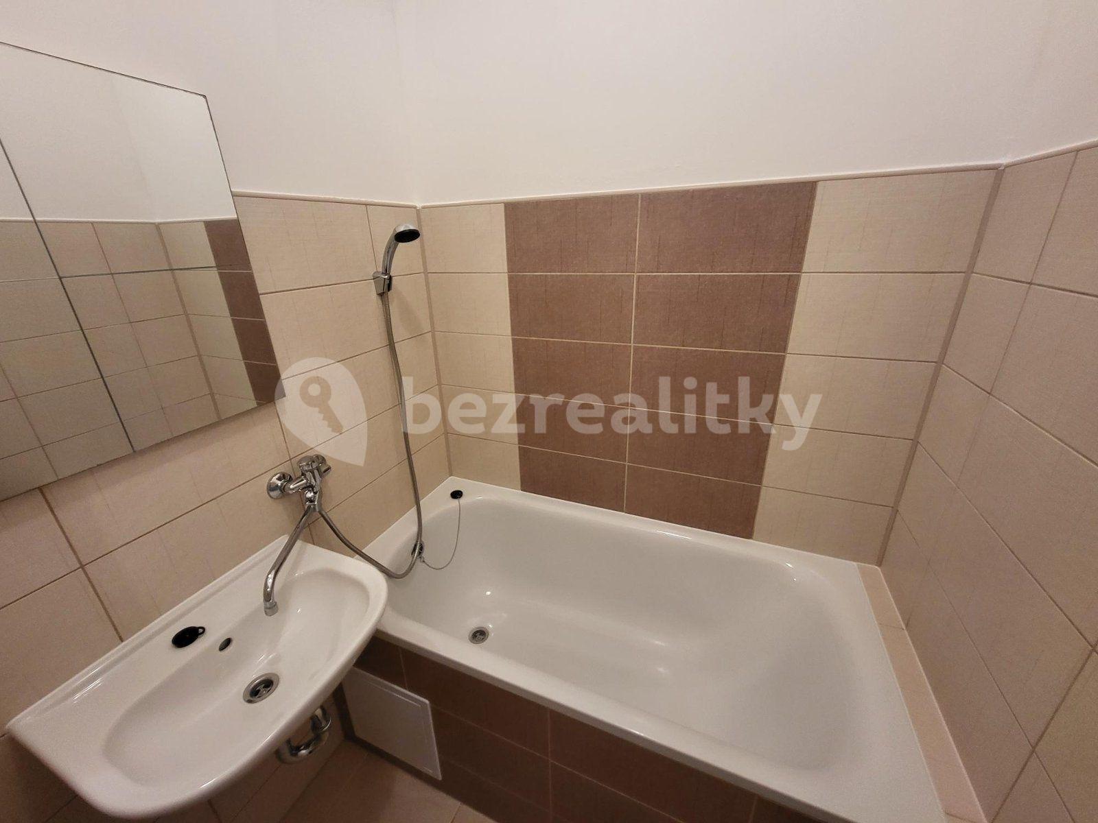 Pronájem bytu 2+1 52 m², Školská, Karviná, Moravskoslezský kraj