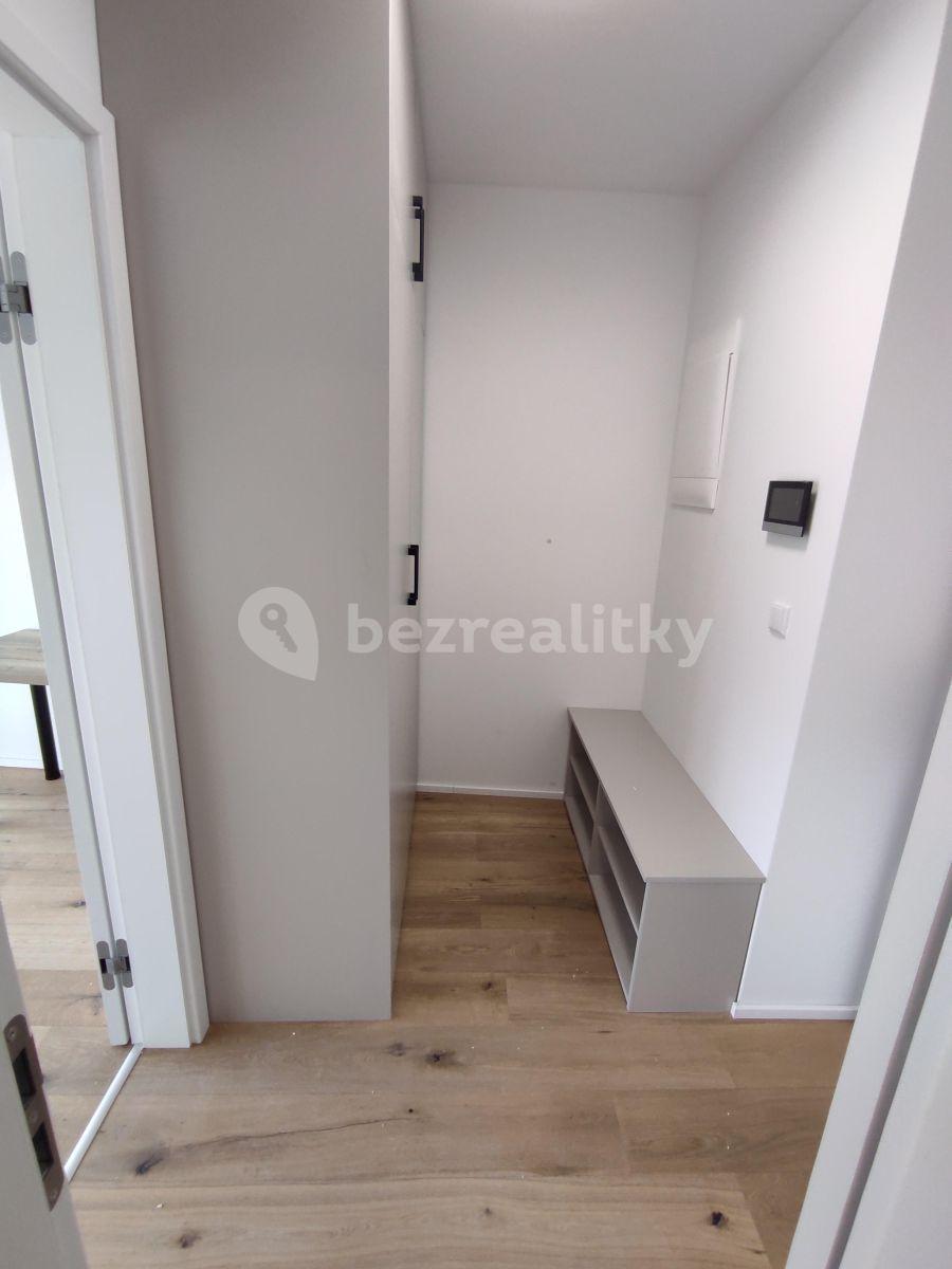 Pronájem bytu 1+kk 38 m², Kurandové, Praha, Praha