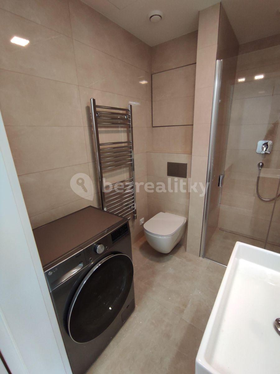 Pronájem bytu 1+kk 38 m², Kurandové, Praha, Praha