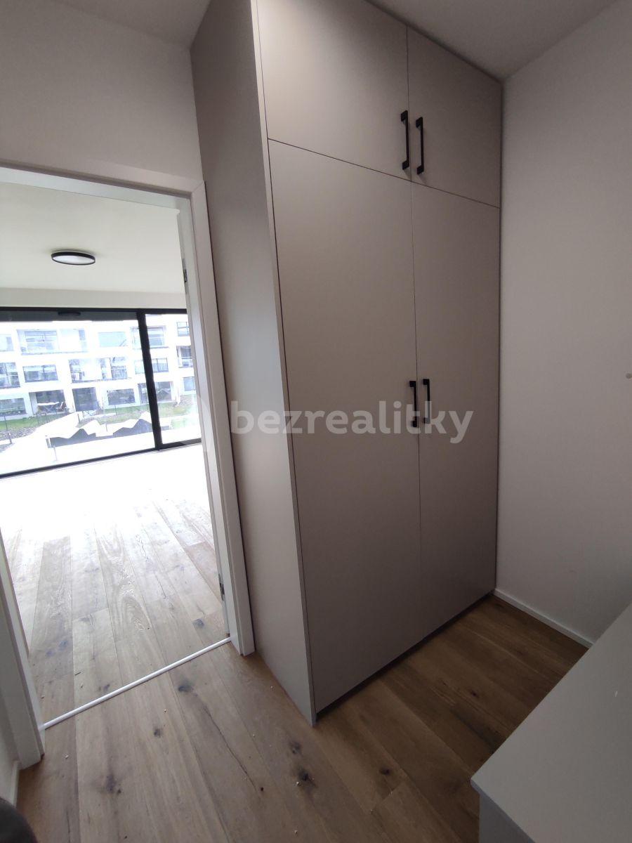 Pronájem bytu 1+kk 38 m², Kurandové, Praha, Praha