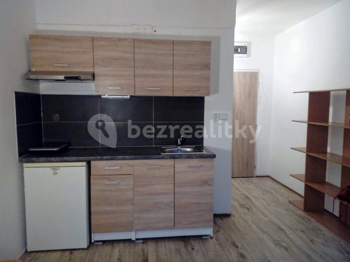 Pronájem bytu 1+kk 19 m², Východní, Karlovy Vary, Karlovarský kraj