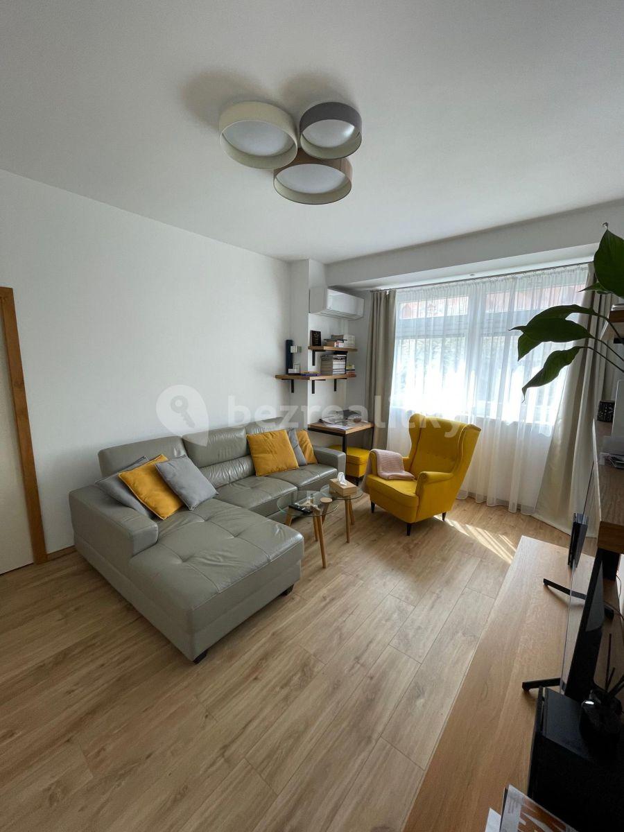 Pronájem bytu 2+kk 49 m², Kišiněvská, Praha, Praha