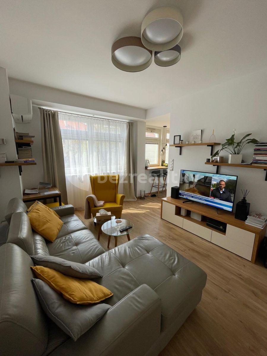 Pronájem bytu 2+kk 49 m², Kišiněvská, Praha, Praha