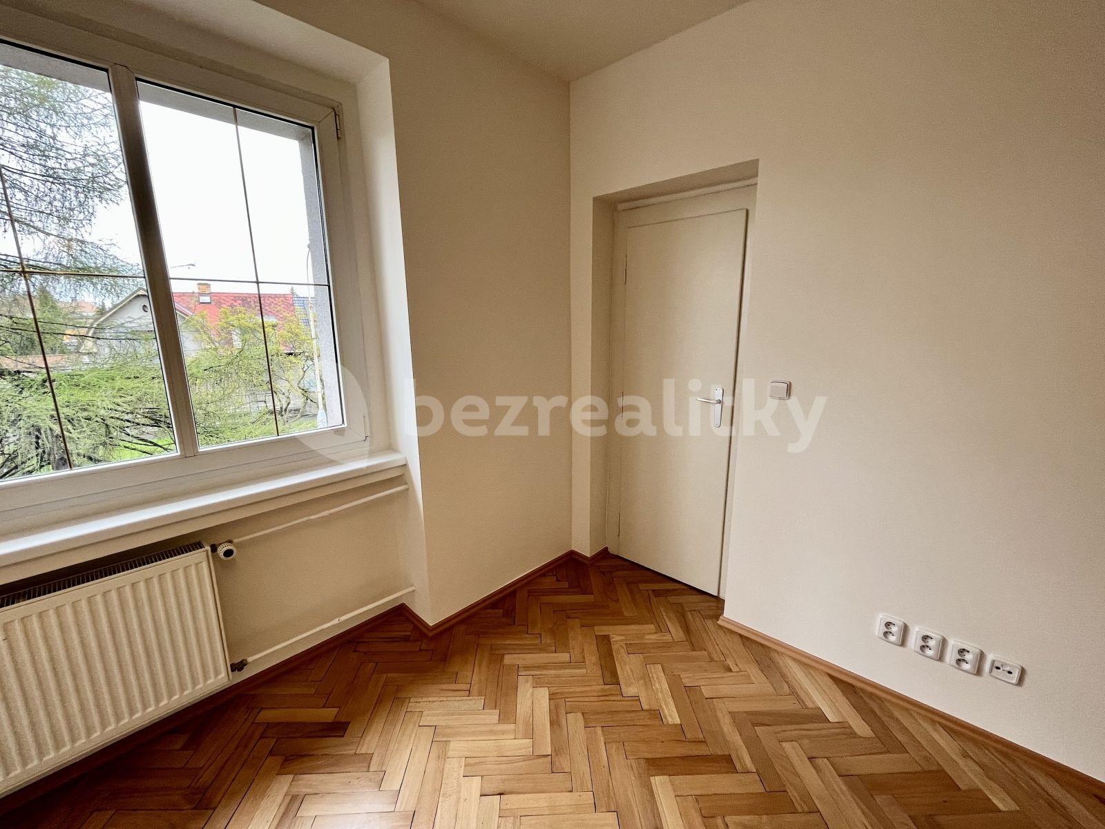 Pronájem bytu 2+kk 64 m², Josefa Čapka, Kladno, Středočeský kraj