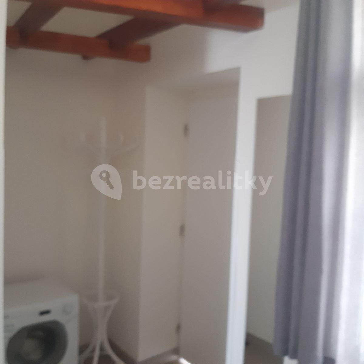 Pronájem bytu 1+1 34 m², Slivenecká, Praha, Praha