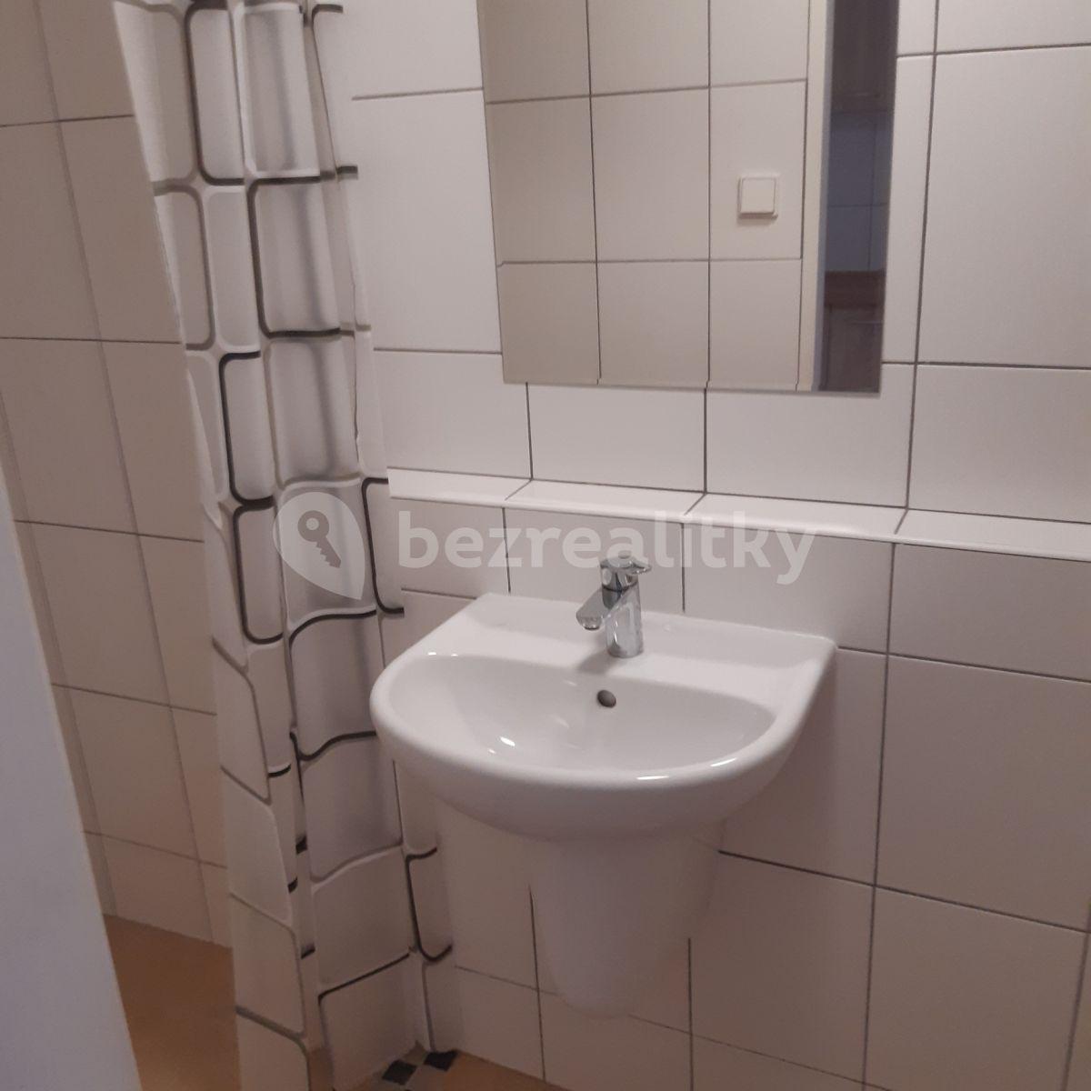 Pronájem bytu 1+1 34 m², Slivenecká, Praha, Praha