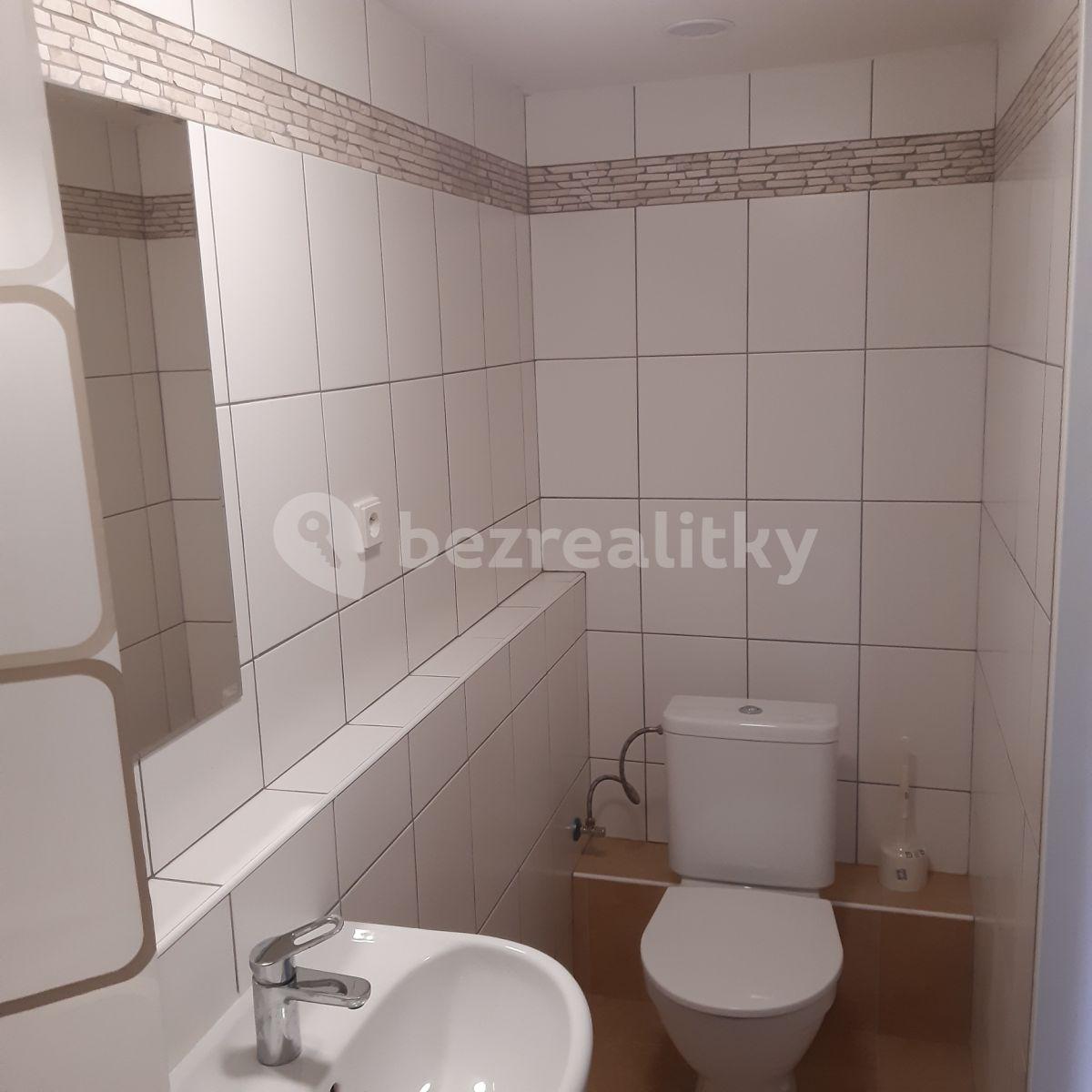 Pronájem bytu 1+1 34 m², Slivenecká, Praha, Praha