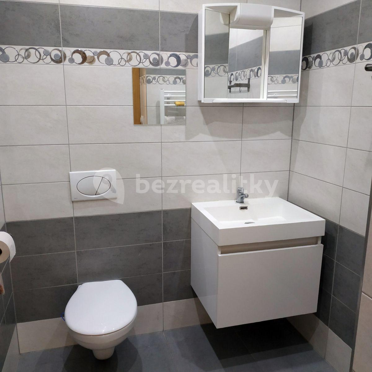 Pronájem bytu 1+1 35 m², Varenská, Ostrava, Moravskoslezský kraj