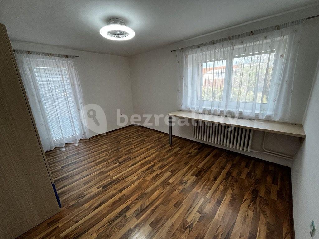 Pronájem domu 121 m², pozemek 350 m², Zlatnická, Zlatníky-Hodkovice, Středočeský kraj