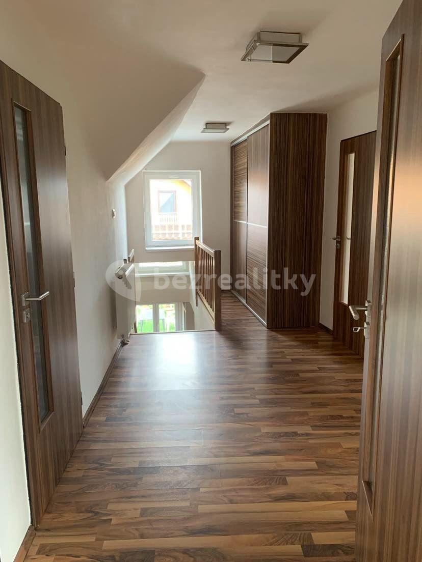 Pronájem domu 121 m², pozemek 350 m², Zlatnická, Zlatníky-Hodkovice, Středočeský kraj