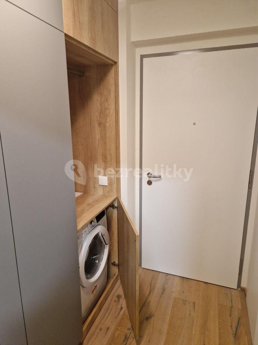 Pronájem bytu 1+kk 36 m², Praha, Praha