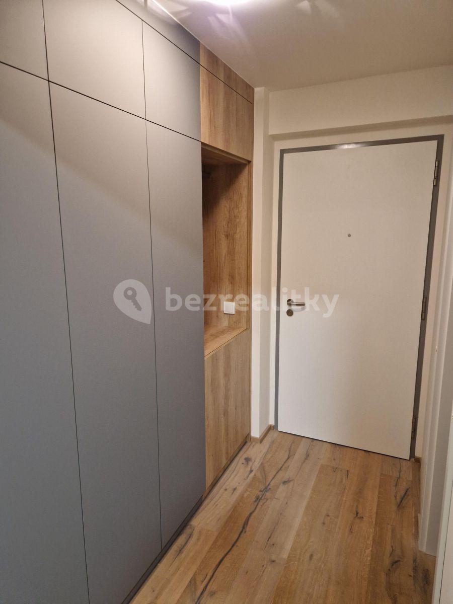 Pronájem bytu 1+kk 36 m², Praha, Praha