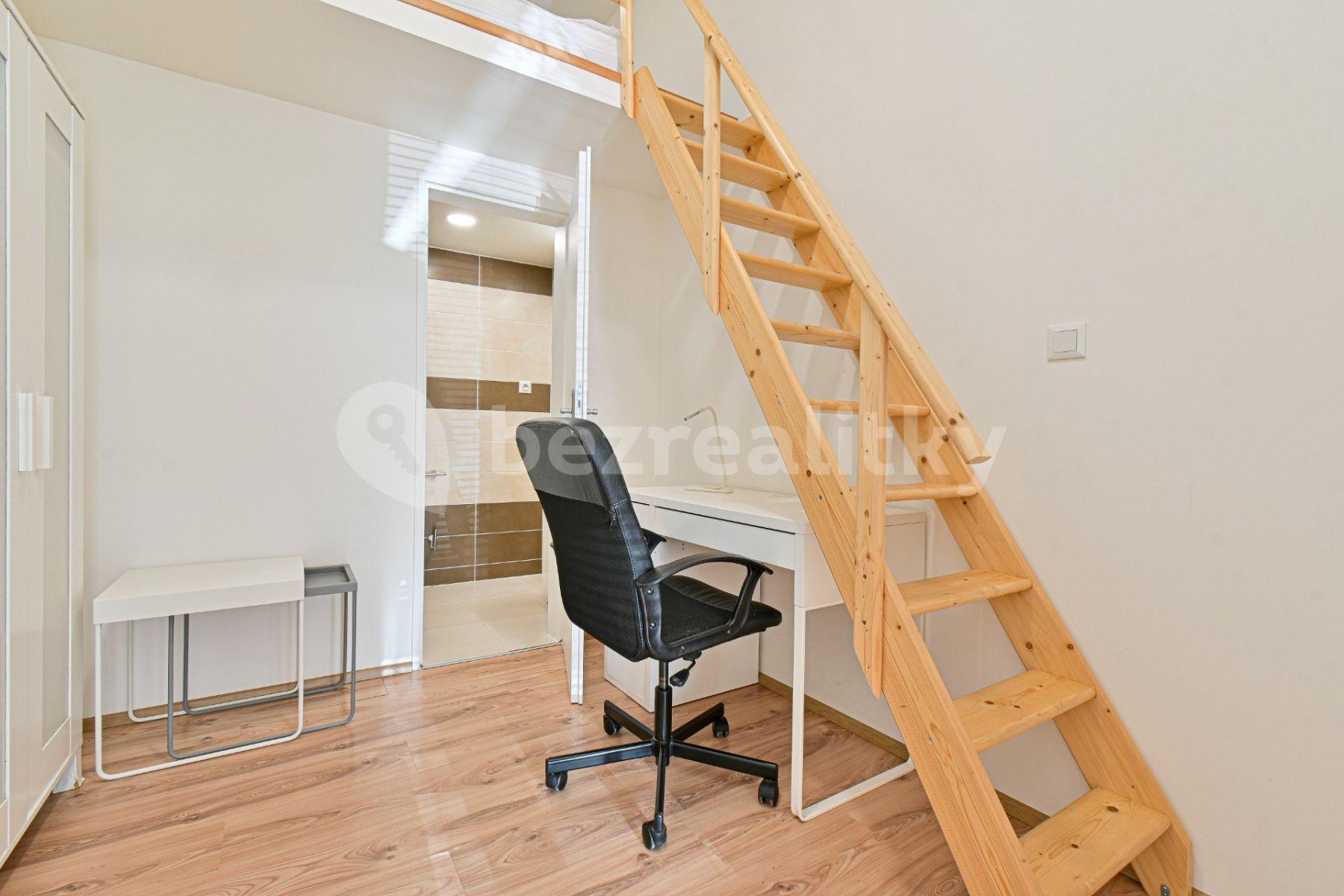 Pronájem bytu 1+kk 21 m², Hybešova, Brno, Jihomoravský kraj