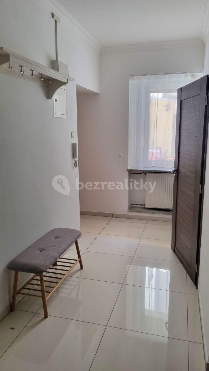 Pronájem bytu 3+1 95 m², Kozia, Bratislava - mestská časť Staré Mesto, Bratislavský kraj