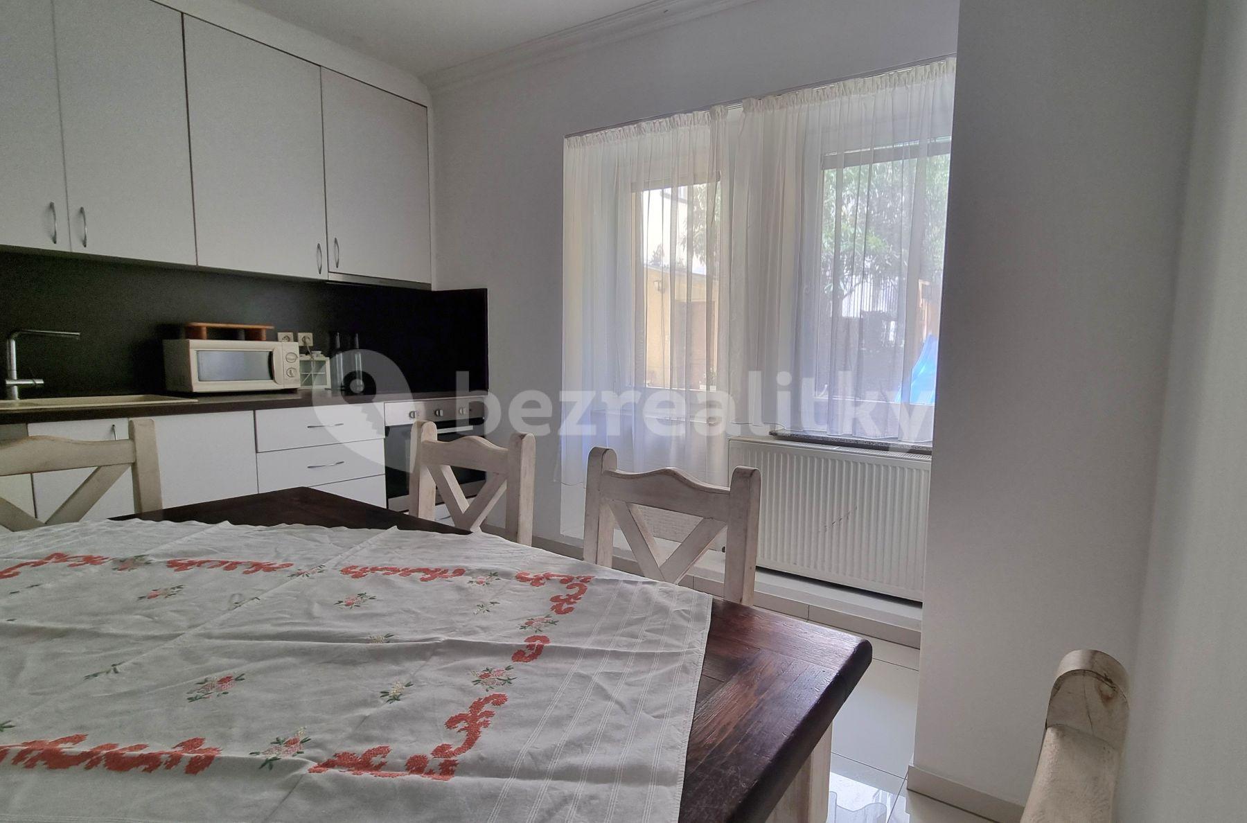 Pronájem bytu 3+1 95 m², Kozia, Bratislava - mestská časť Staré Mesto, Bratislavský kraj