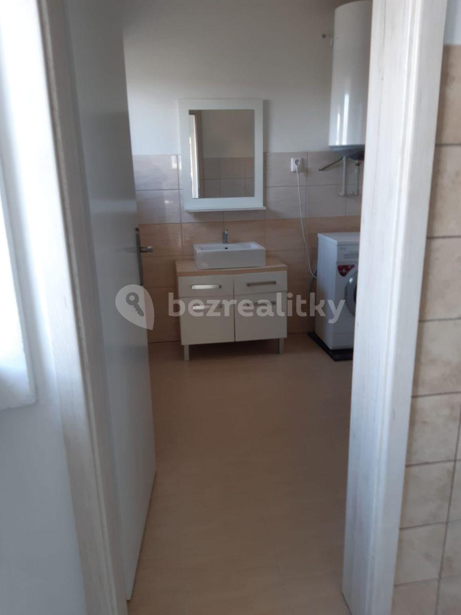 Pronájem bytu 2+1 70 m², Ústecká, Povrly, Ústecký kraj