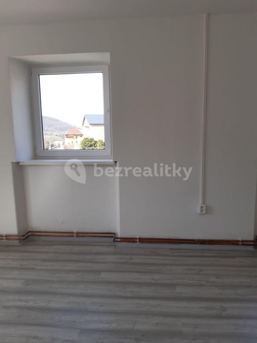 Pronájem bytu 2+1 70 m², Ústecká, Povrly, Ústecký kraj