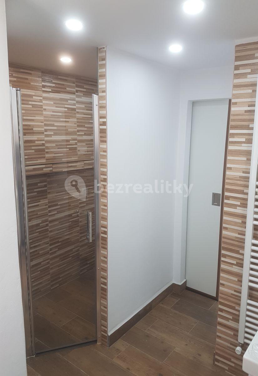 Pronájem bytu 2+1 56 m², Leoše Janáčka, Jihlava, Kraj Vysočina