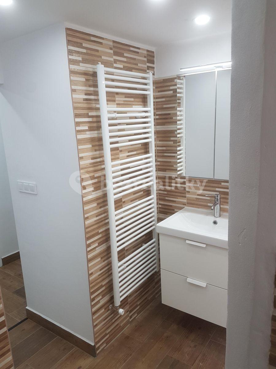 Pronájem bytu 2+1 56 m², Leoše Janáčka, Jihlava, Kraj Vysočina