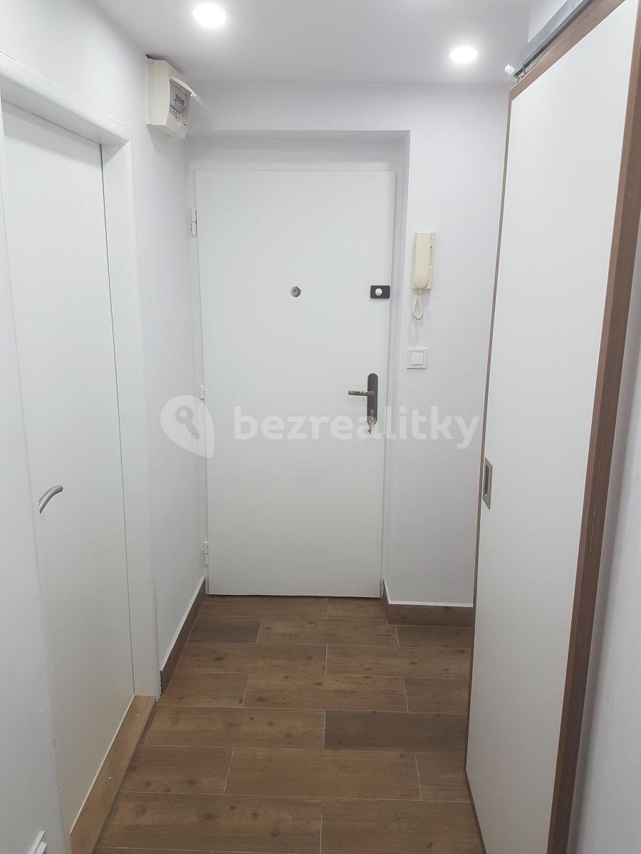 Pronájem bytu 2+1 56 m², Leoše Janáčka, Jihlava, Kraj Vysočina