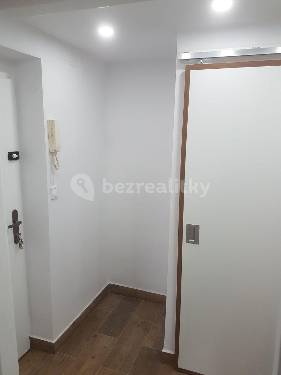 Pronájem bytu 2+1 56 m², Leoše Janáčka, Jihlava, Kraj Vysočina