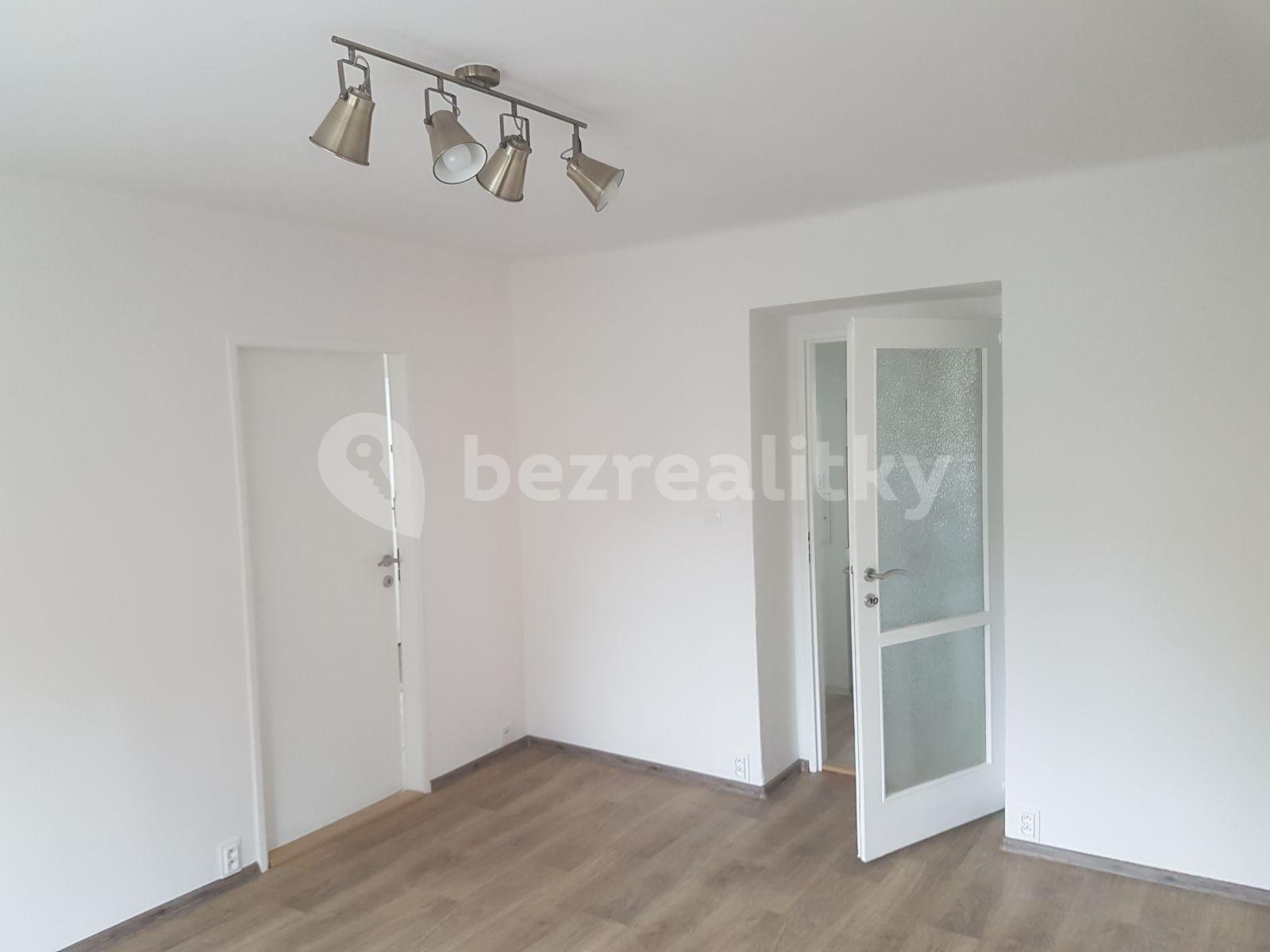 Pronájem bytu 2+1 56 m², Leoše Janáčka, Jihlava, Kraj Vysočina