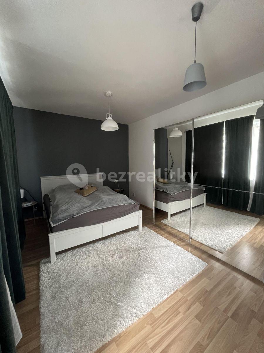 Pronájem bytu 3+1 70 m², U Bazénu, Praha, Praha