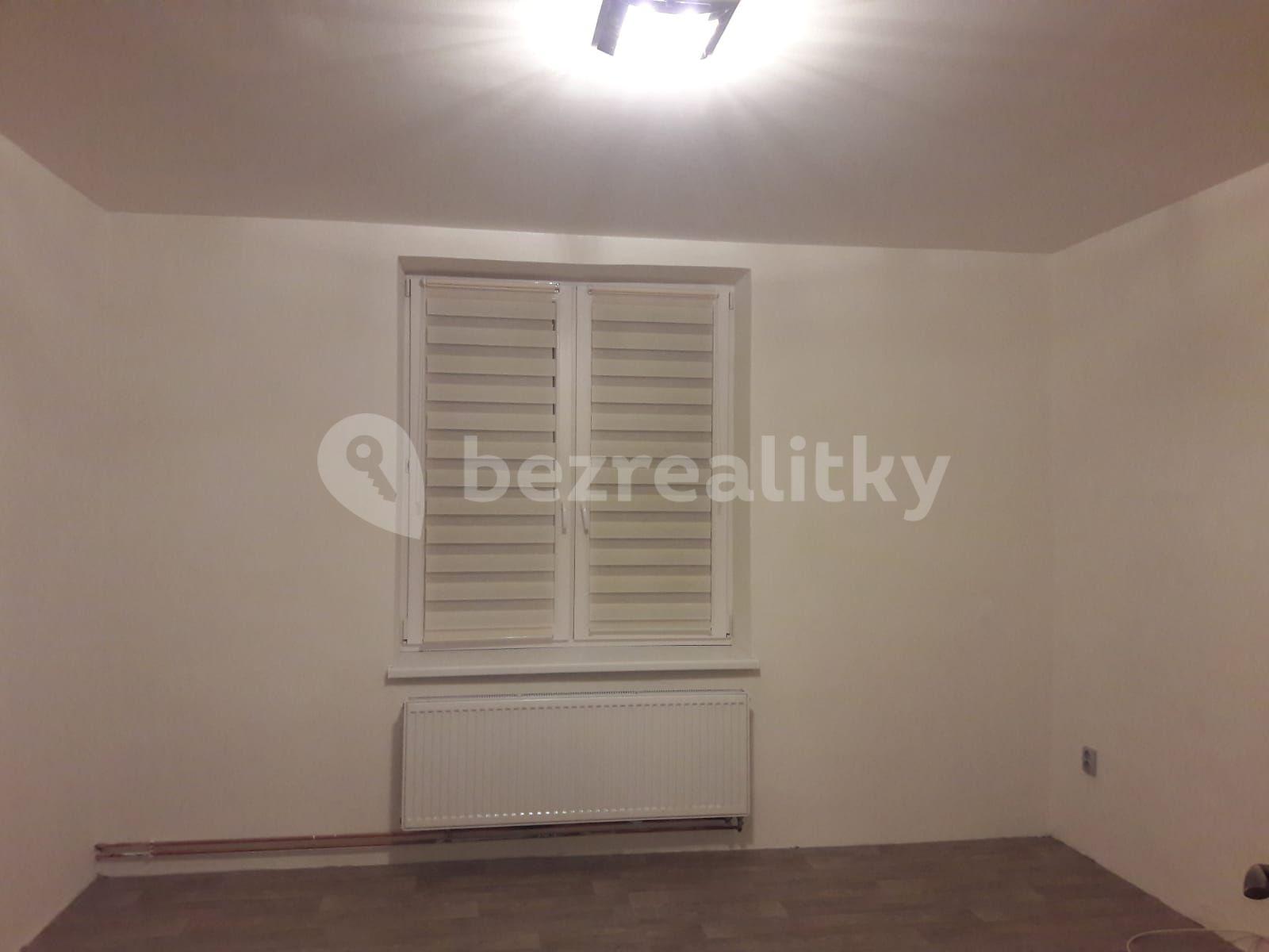 Pronájem bytu 3+1 80 m², Ohrozimská, Plumlov, Olomoucký kraj