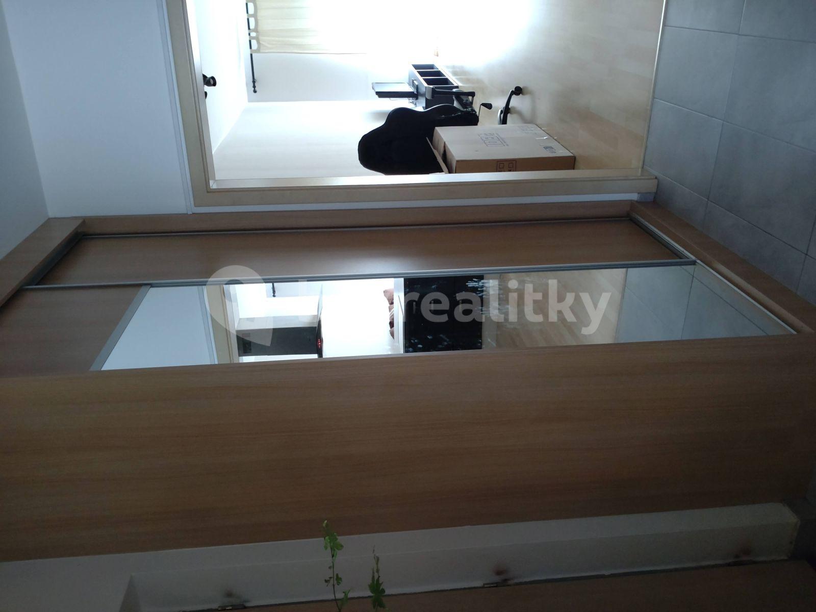 Pronájem bytu 2+kk 64 m², Jezerůvky, Brno, Jihomoravský kraj