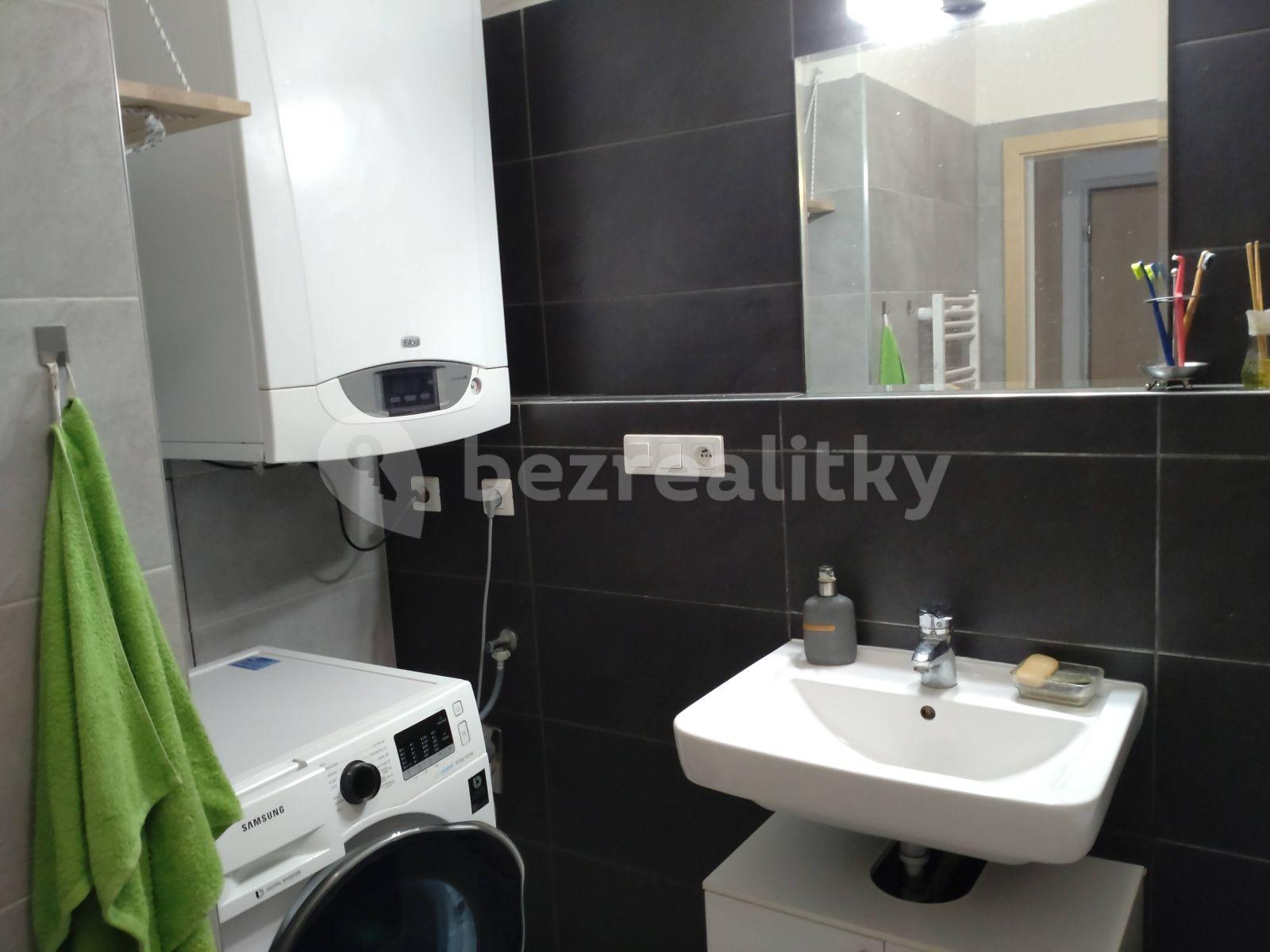 Pronájem bytu 2+kk 64 m², Jezerůvky, Brno, Jihomoravský kraj